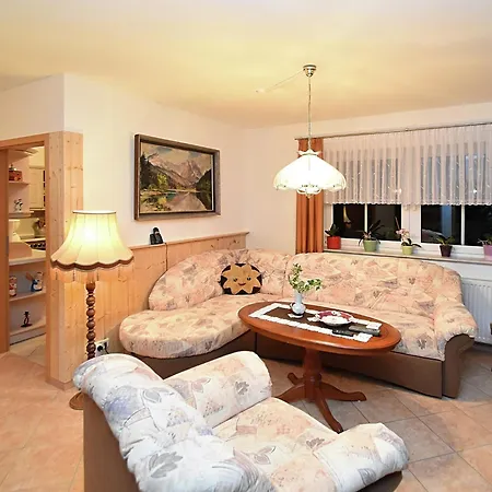 Apartamento Quiet Comfort In Oelsnitz, Cleaning Included *